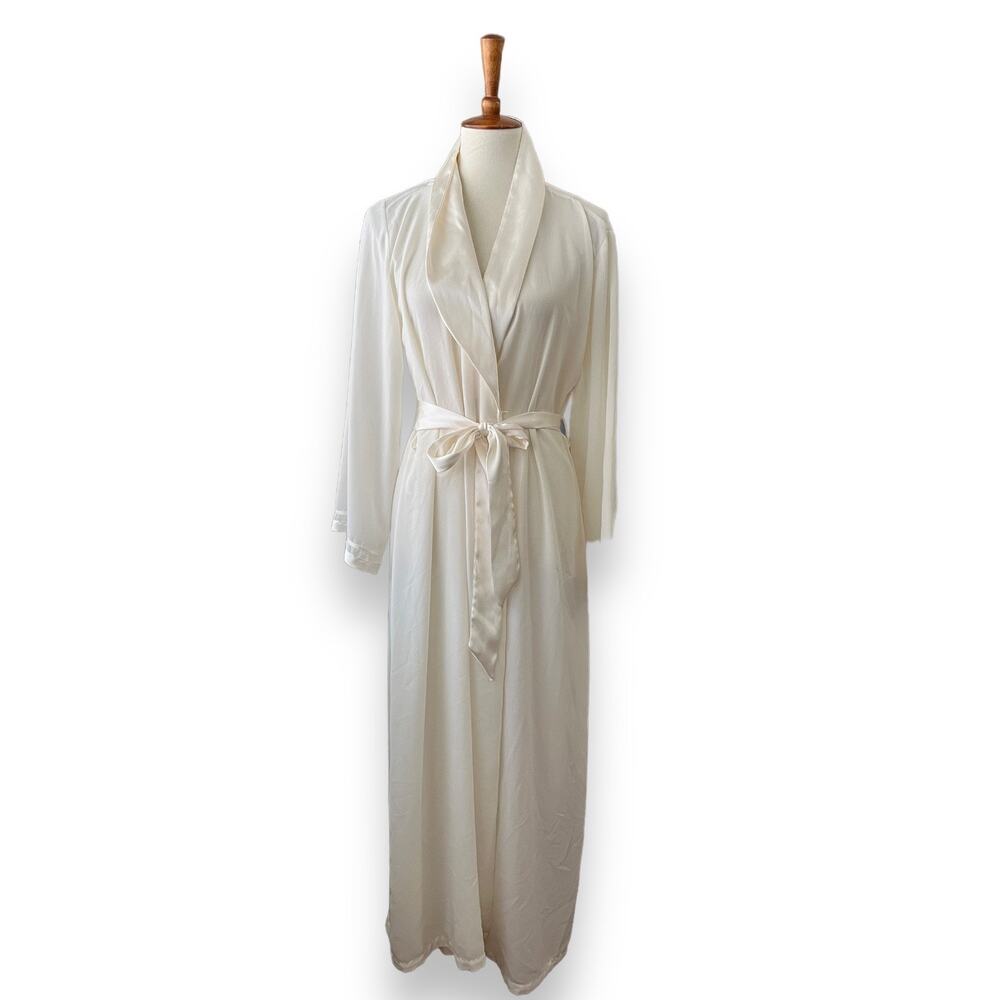 Vintage Ivory Maxi Robe